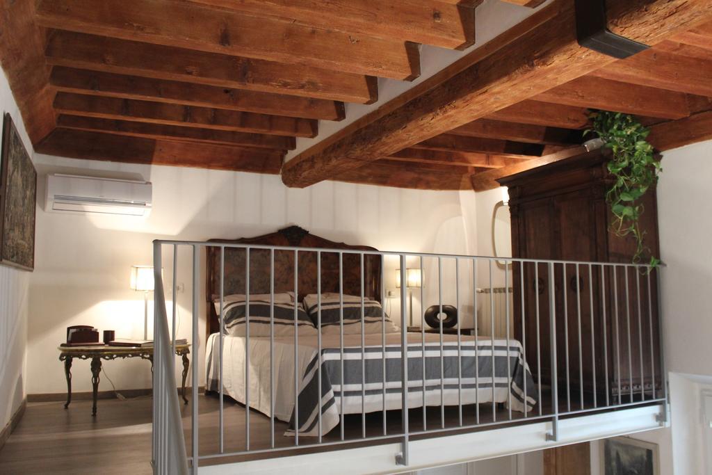 Florence Pitti Loft Quarto foto